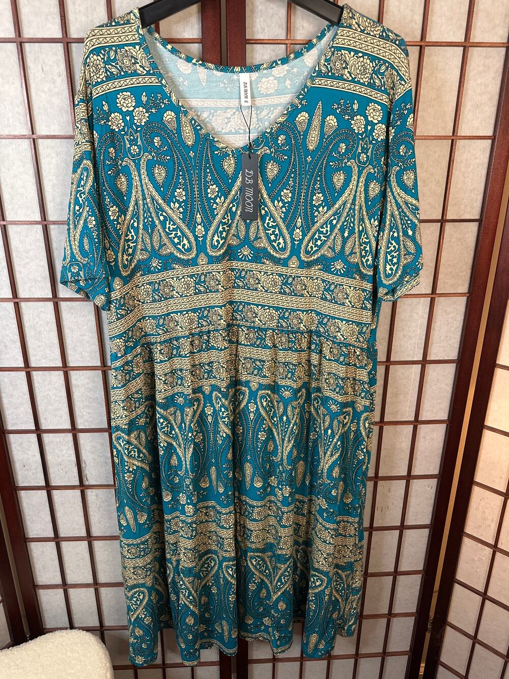 DB Moon 4XL flowy, floral dress with blues and greens